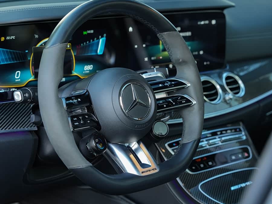 Mercedes-Benz E AMG 2021 صورة سيارة #9