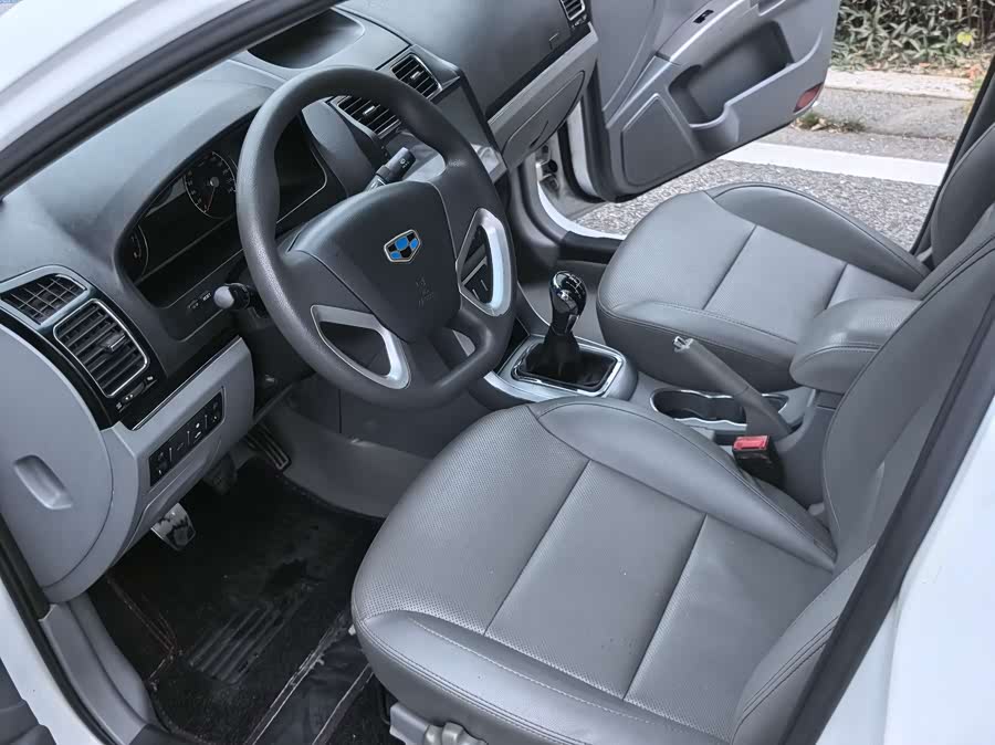 GEELY Emgrand Classic 2018 car image #9