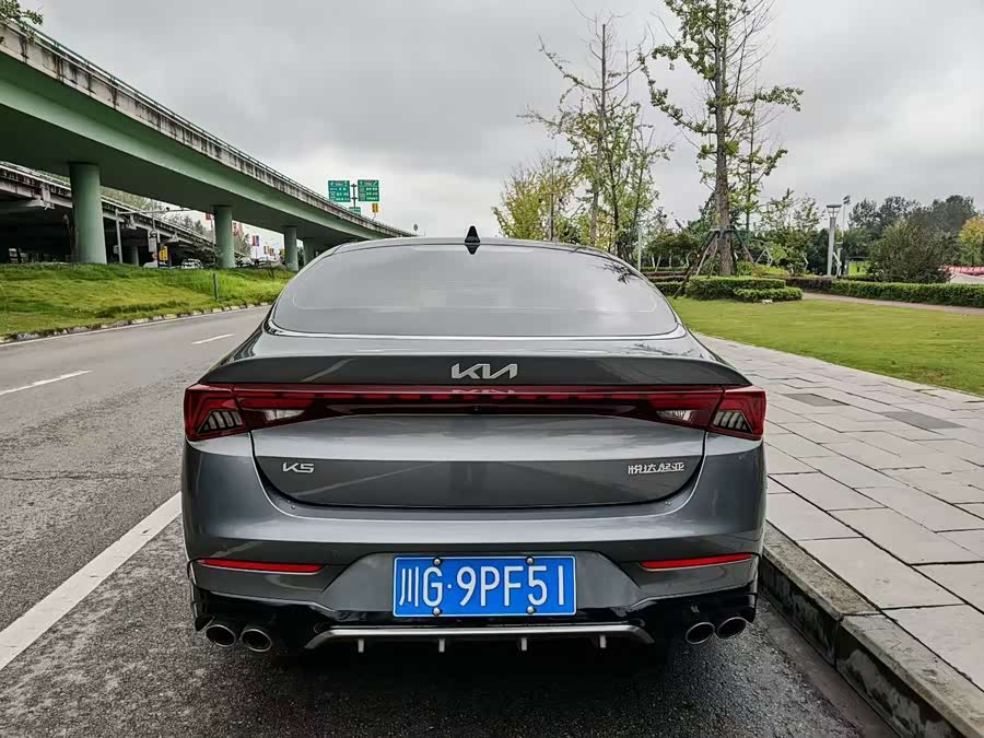 Kia K5 2023 car image #9