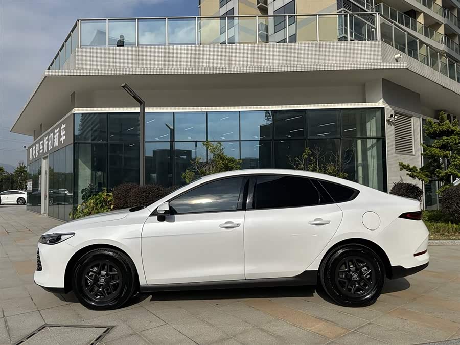 BYD Qin Plus 2025 car image #9