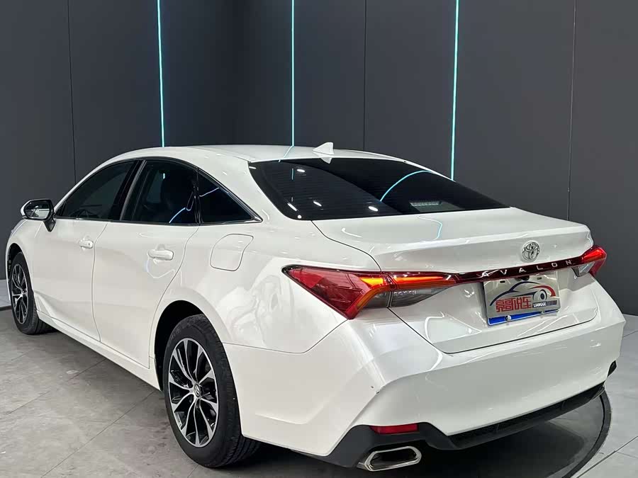 Toyota Avalon 2023 #9 Toyota Avalon 2023 car image #9