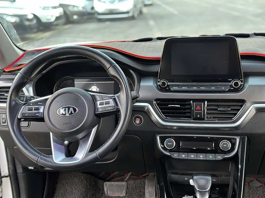 起亚 智跑 2019 汽车图片 #9