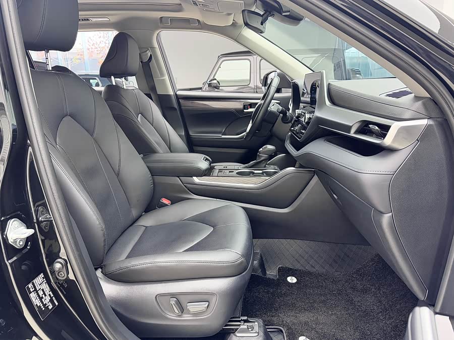 Toyota Highlander 2024 #9 Toyota Highlander 2024 car image #9
