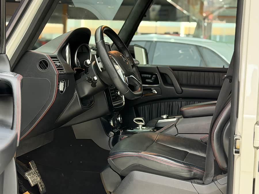 Mercedes-Benz G Class 2016 imagem de carro #9