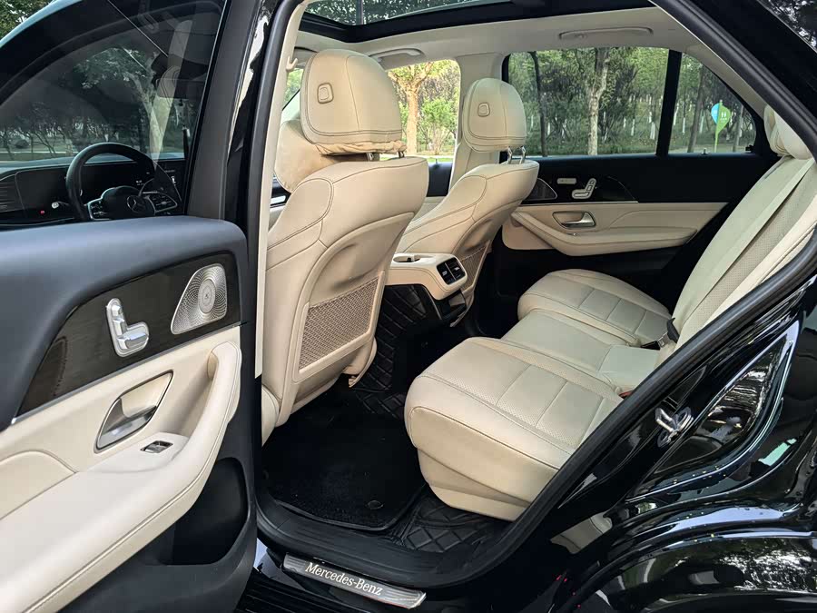 Mercedes-Benz GLE Class 2022 #9 Mercedes-Benz GLE Class 2022 car image #9