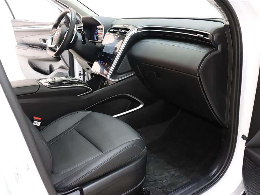 Hyundai Tucson 2024 car image #9