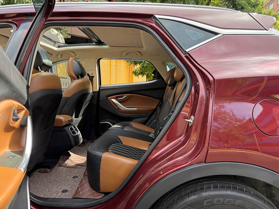 Soueast DX7 2017 car image #9