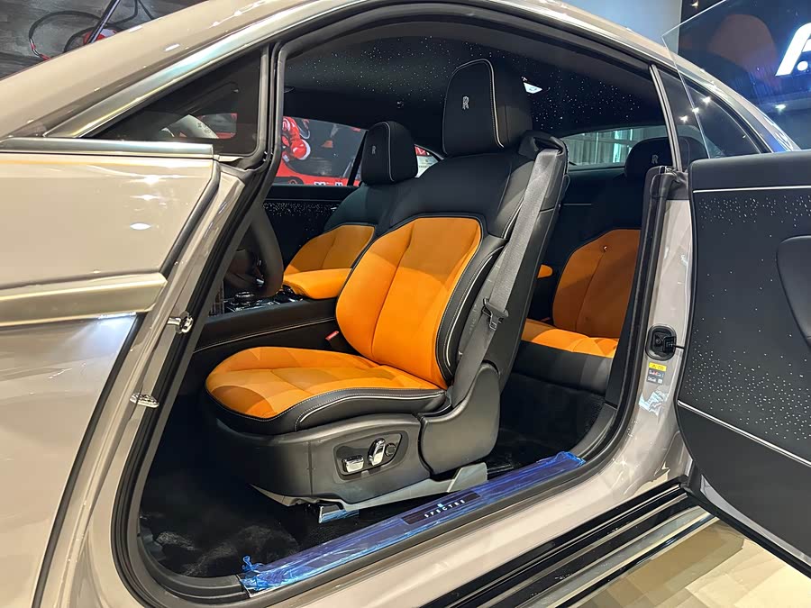 劳斯莱斯 闪灵 2024 汽车图片 #9