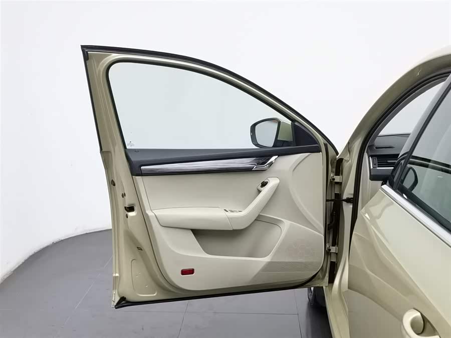 斯柯达 明锐 2014 汽车图片 #9