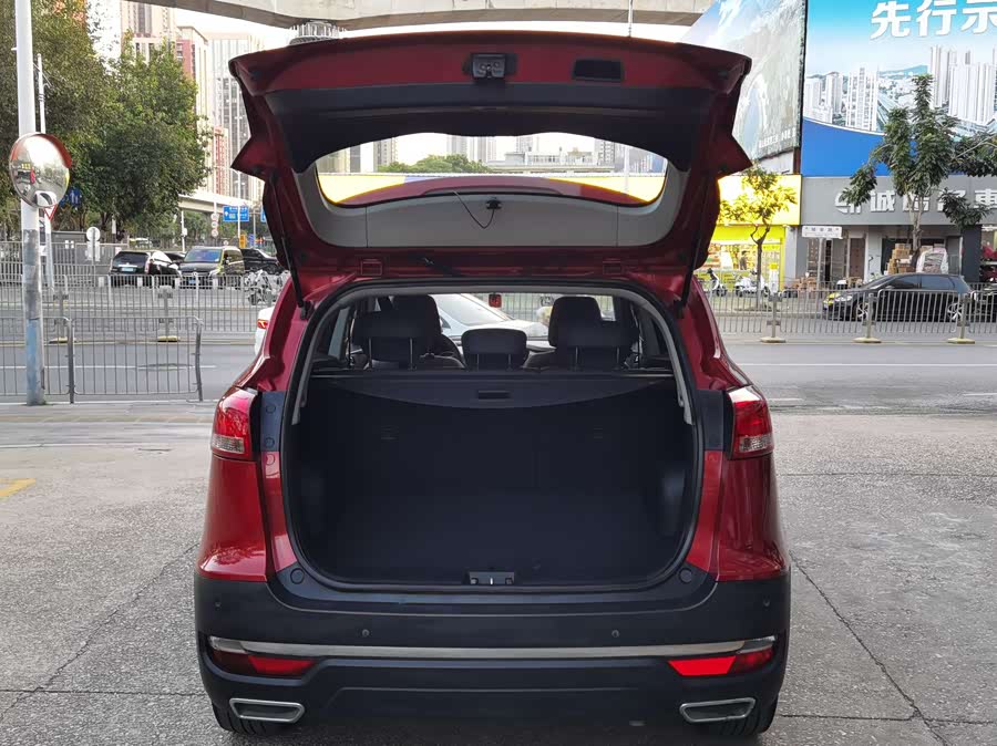 JAC 2017 #9 JAC 2017 car image #9