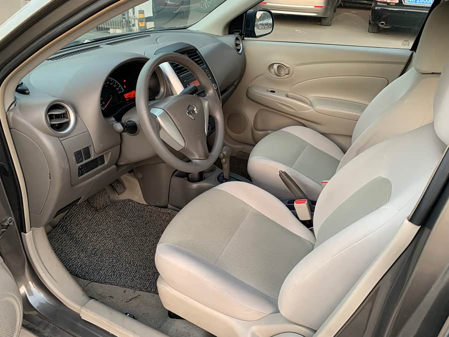 Nissan Sunny 2018 #9 Nissan Sunny 2018 car image #9