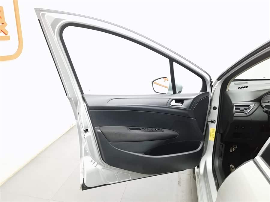 Peugeot 308 2014 car image #9