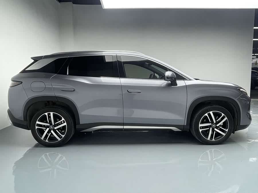 BYD SongL DM-i 2024 car image #9