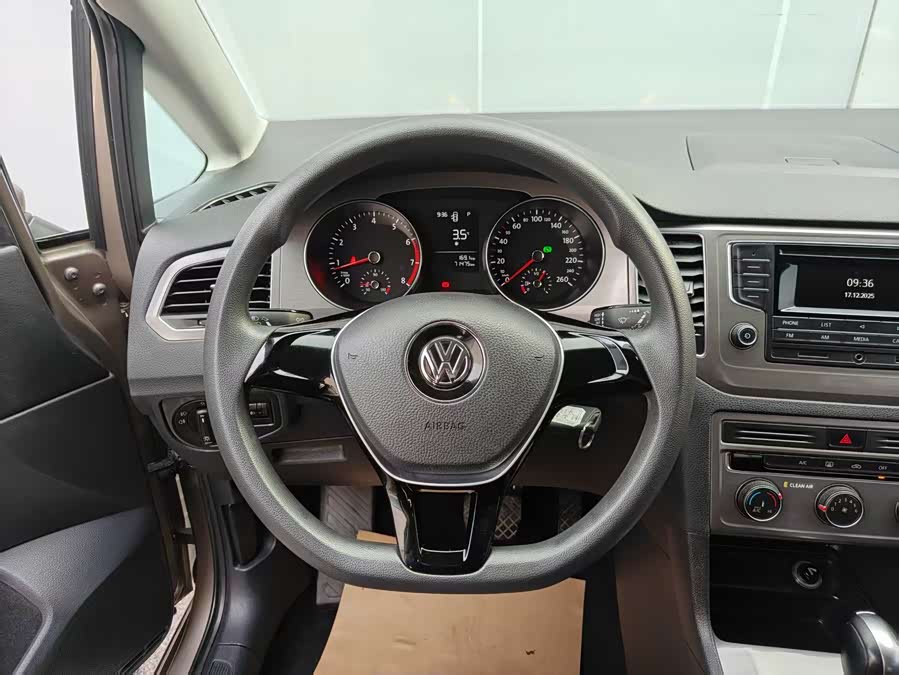 大众 高尔夫·嘉旅 2017 汽车图片 #9