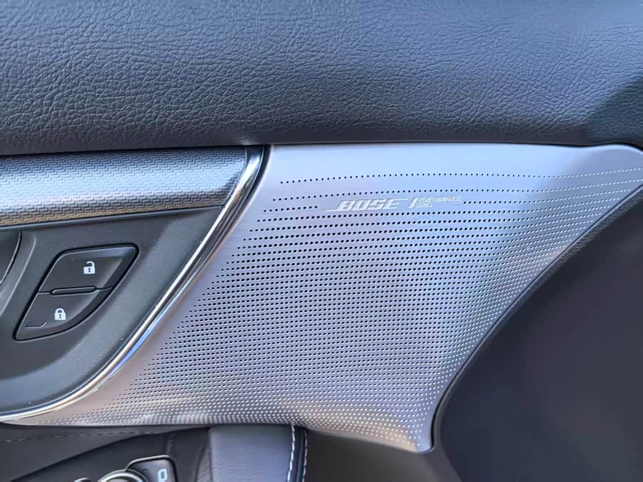 2021 car image #9
