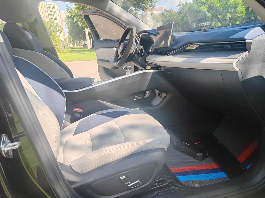 GEELY Preface 2022 car image #9