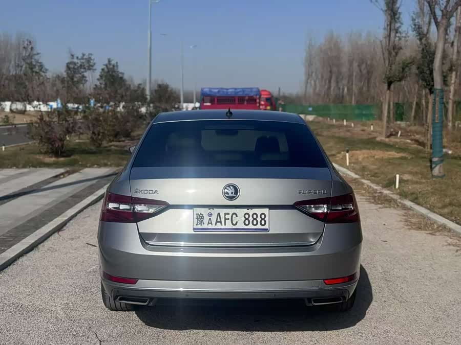 Skoda Superb 2016 #9 Skoda Superb 2016 car image #9