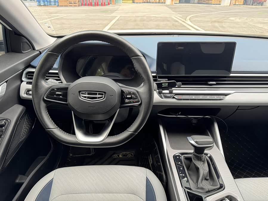 GEELY Emgrand 2021 car image #9