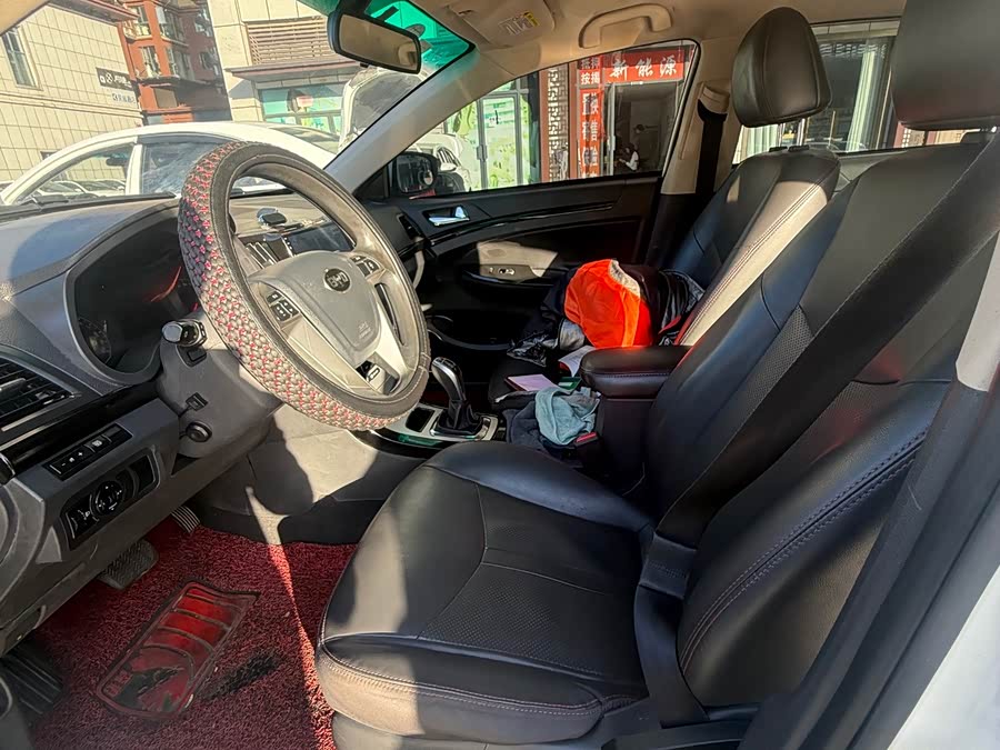 BYD e5 2019 car image #9