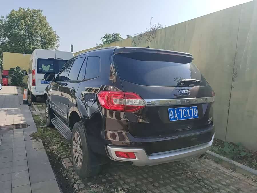 Ford Everest 2015 immagine di auto #9