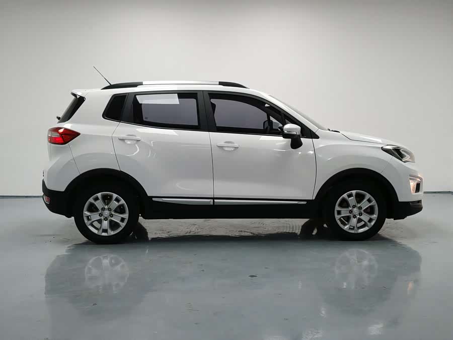 Changan CS15 2017 car image #9