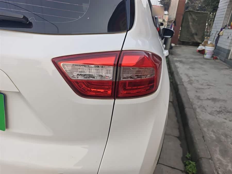 Changan CS15 2016 car image #9
