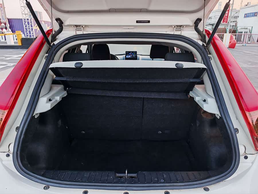 MG 3 SW 2016 car image #9