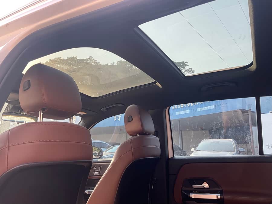 Mercedes-Benz GLB Class 2020 car image #9