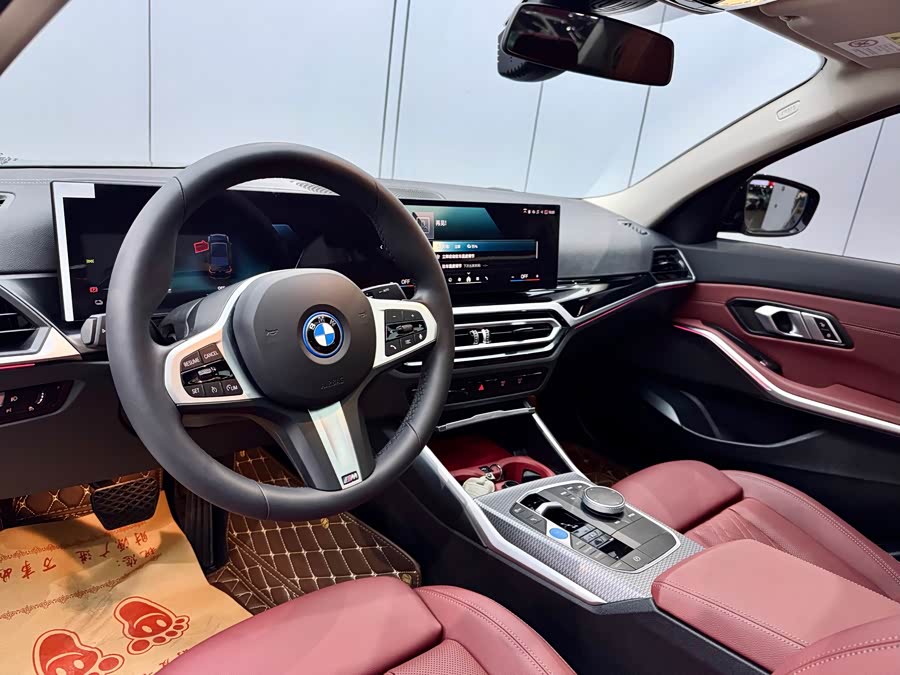 BMW i3 2023 car image #9
