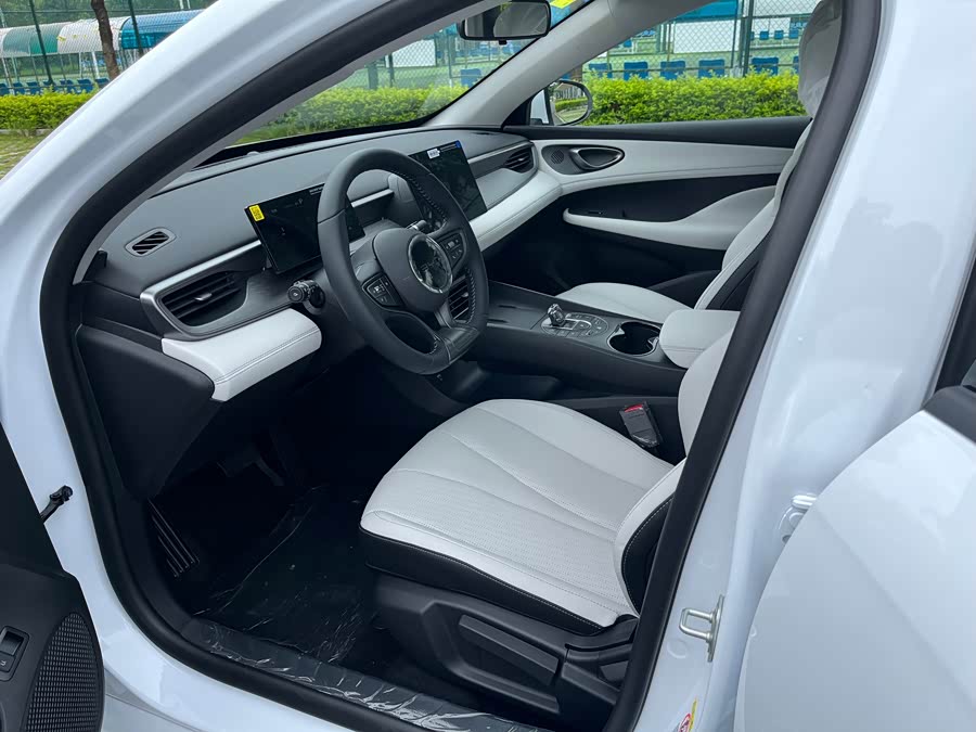 BYD Seal 05 DM-i 2025 #9 BYD Seal 05 DM-i 2025 car image #9