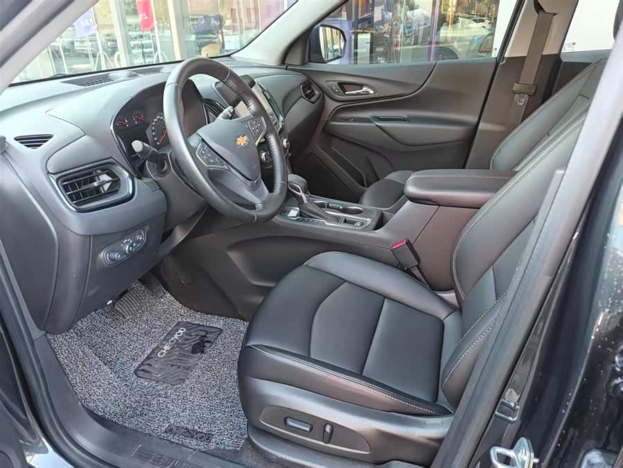Chevrolet Equinox 2023 car image #9