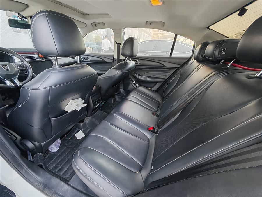 Roewe i5 2020 #9 Roewe i5 2020 car image #9