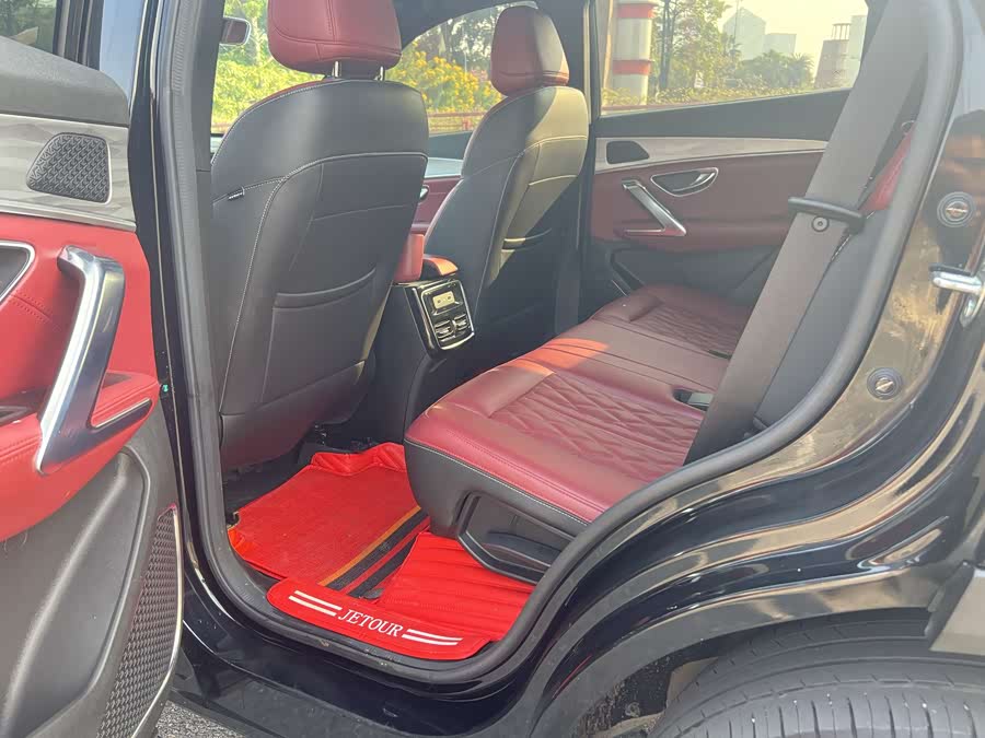 Jetour X70 PLUS 2023 car image #9