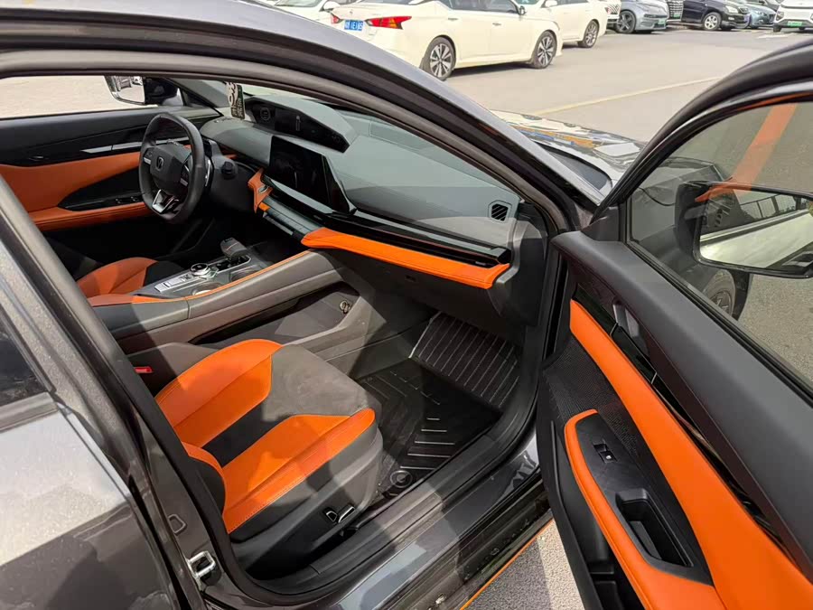 Changan UNI-V 2023 car image #9