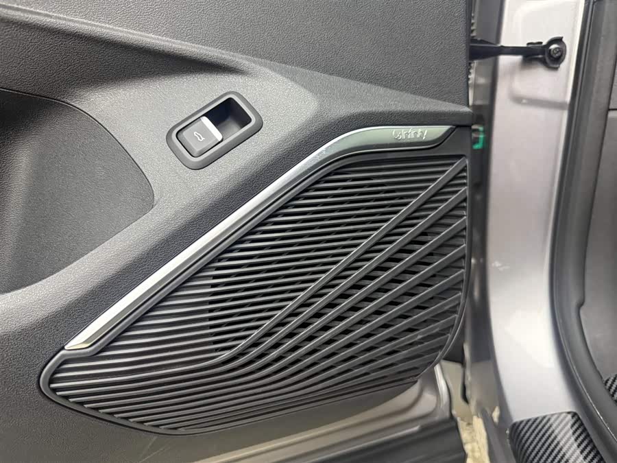 GEELY Monjaro 2024 car image #9