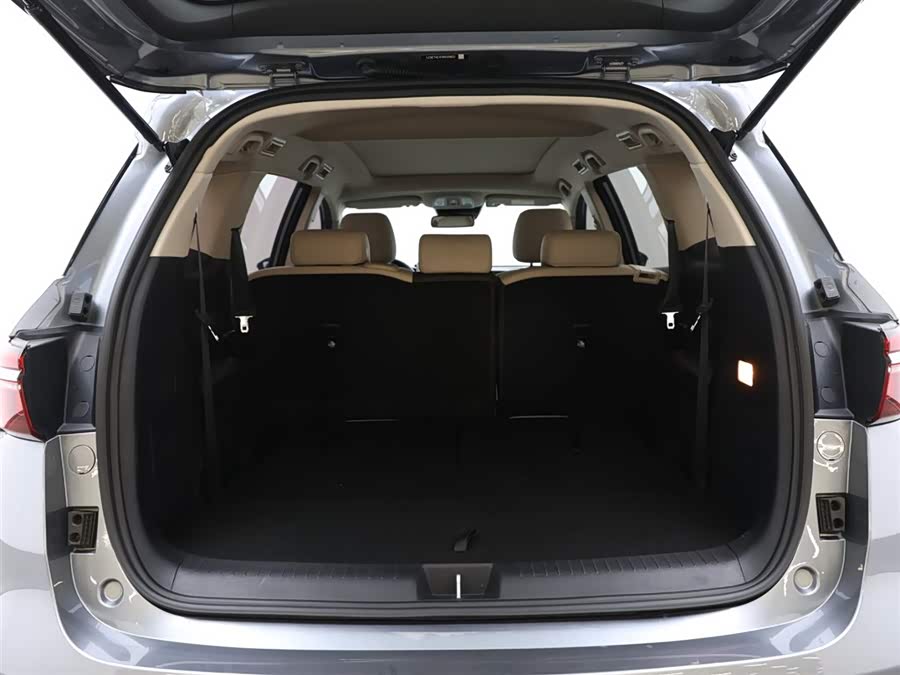 BYD Song MAX New Energy 2023 car image #9