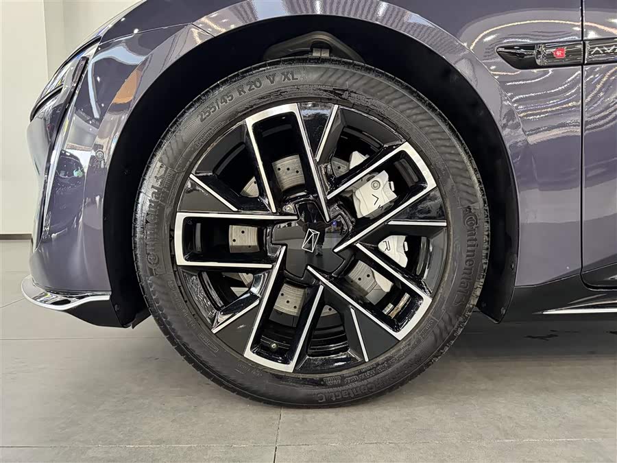 阿维塔 阿维塔06 2025 汽车图片 #9