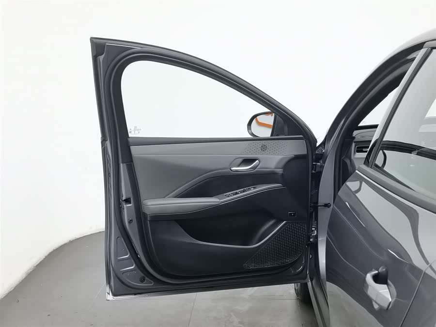 BYD Qin Plus 2025 car image #9