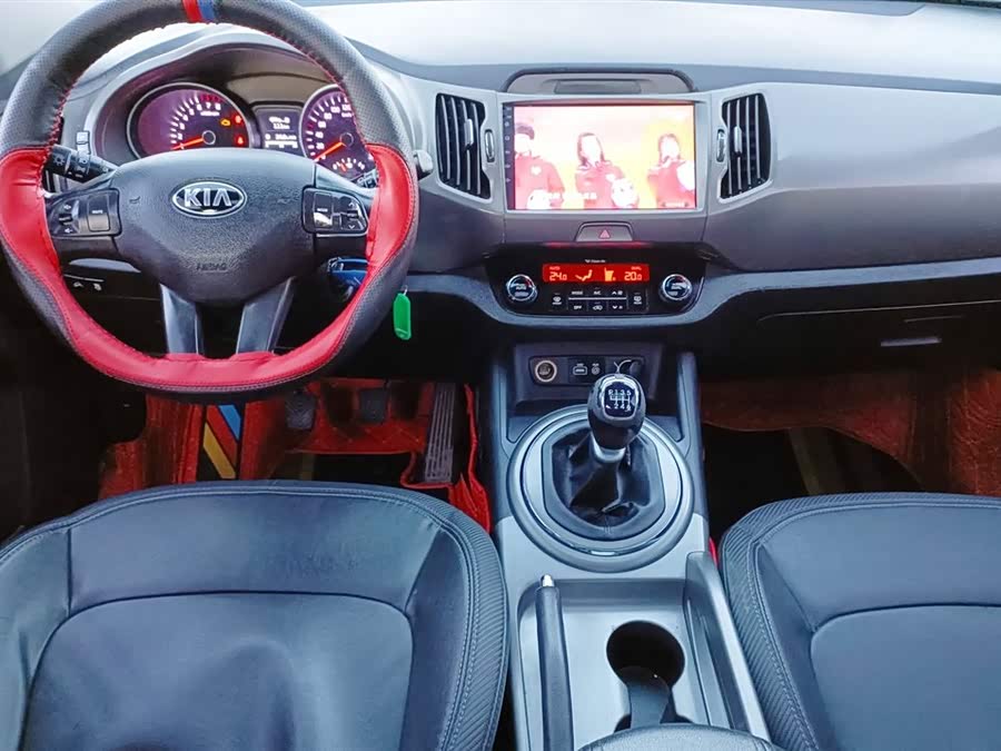 起亚 智跑 2015 汽车图片 #9