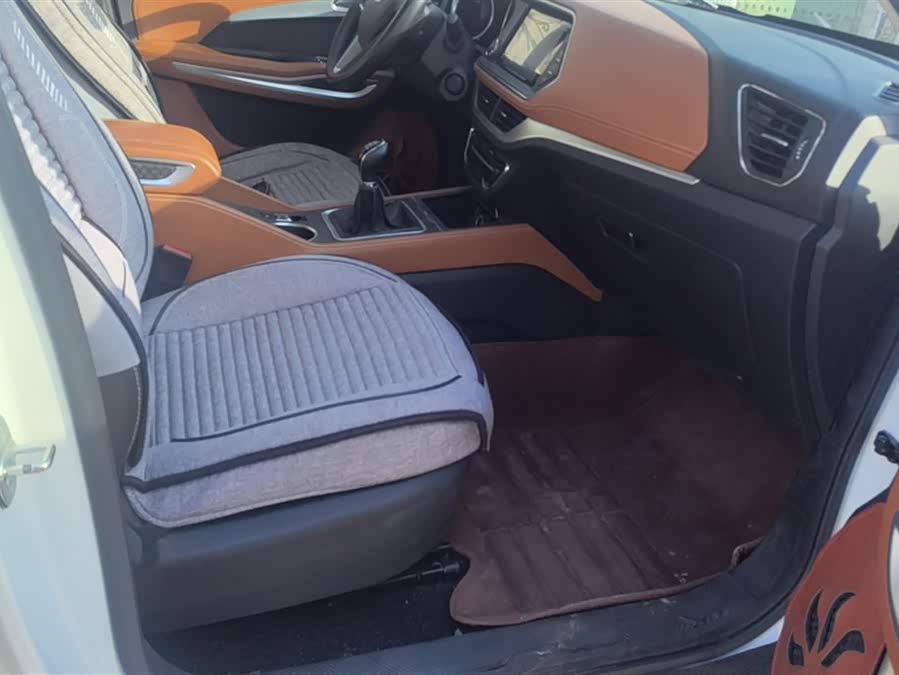 Zotye T300 2018 image de voiture #9