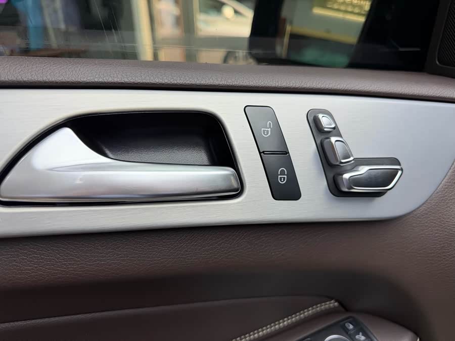 Mercedes-Benz GLE Class 2015 #9 Mercedes-Benz GLE Class 2015 car image #9