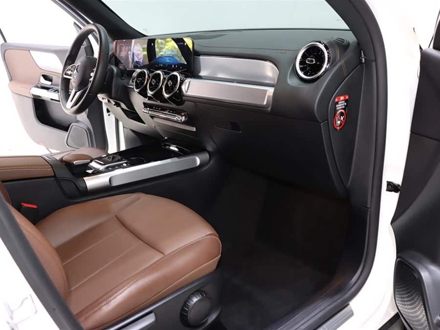 Mercedes-Benz GLB Class 2022 #9 Mercedes-Benz GLB Class 2022 car image #9