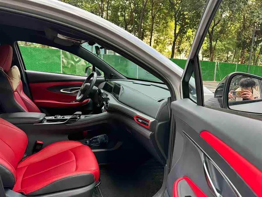 Changan UNI-T 2020 car image #9