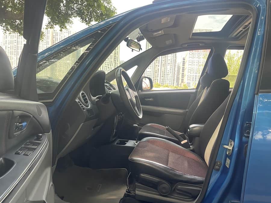 铃木 天语 SX4 2011 汽车图片 #9