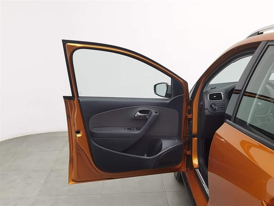 Volkswagen Polo 2019 car image #9