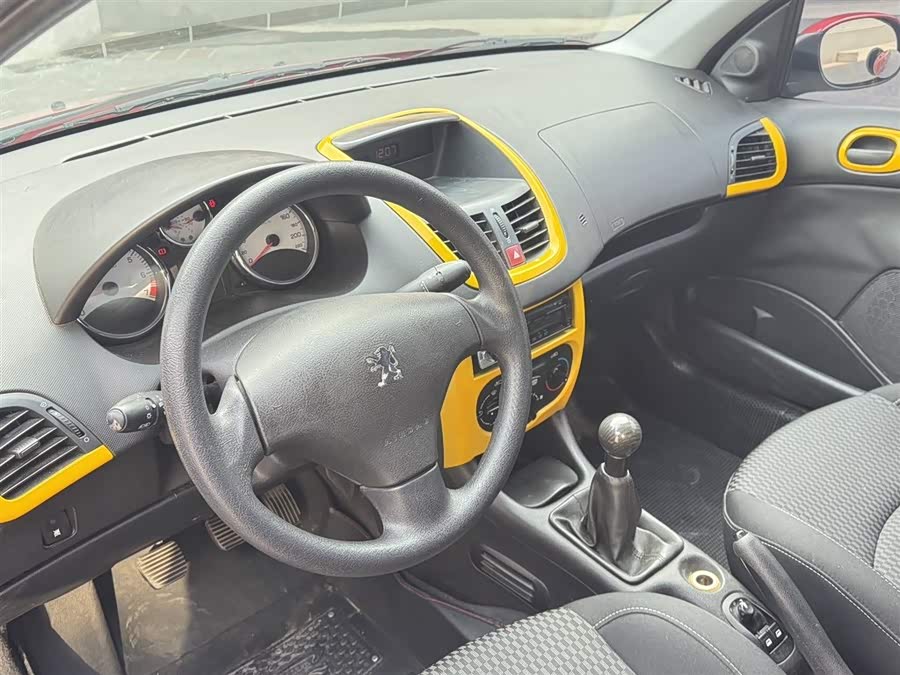 标致 标致207 2013 汽车图片 #9