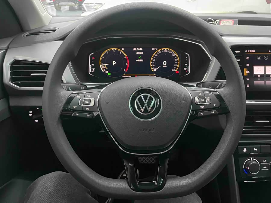 Volkswagen T-Cross 2021 #9 Volkswagen T-Cross 2021 car image #9