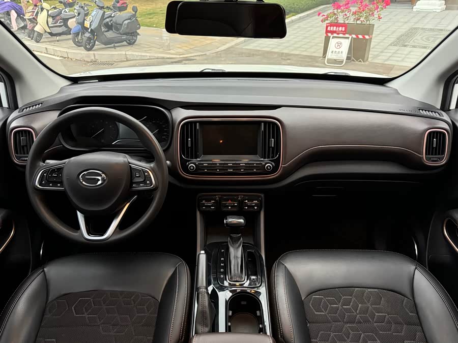 GAC Trumpchi GS3 2018 #9 GAC Trumpchi GS3 2018 car image #9