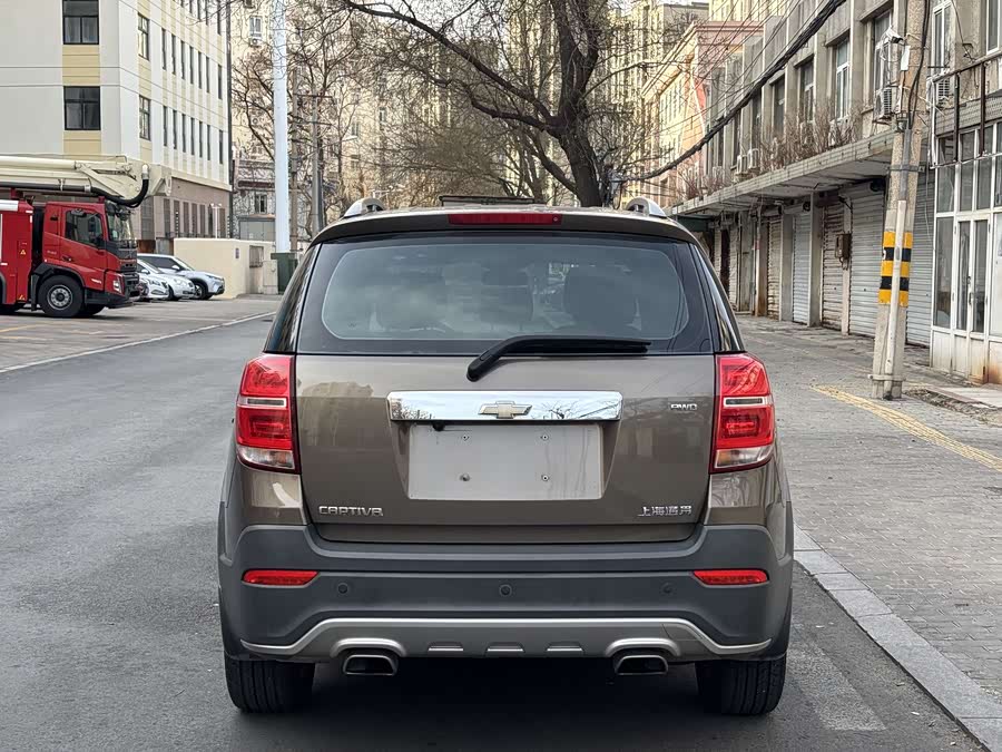 Chevrolet Captiva 2015 car image #9