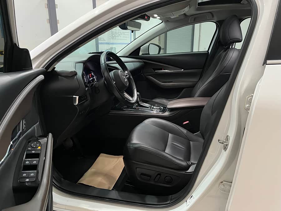 Mazda CX-30 2021 car image #9